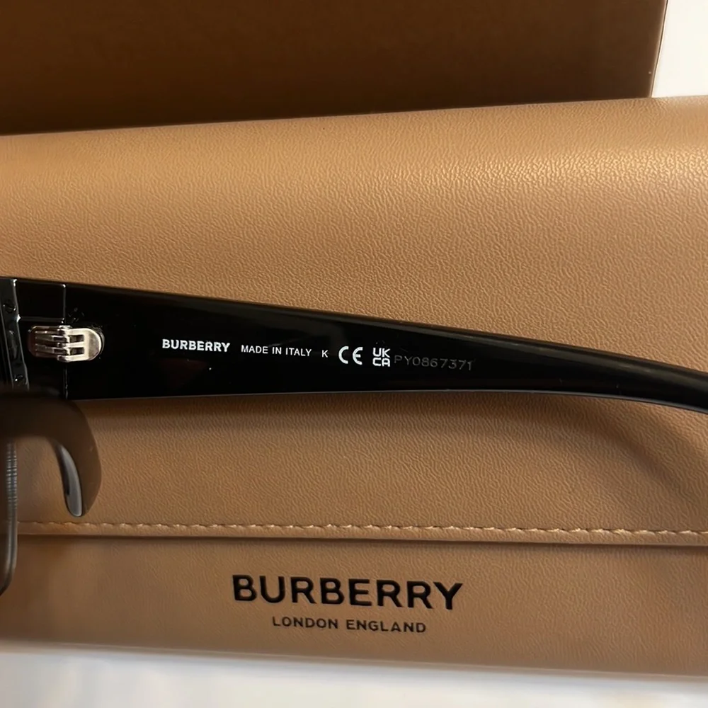 Burberry sunglasses - Unisex - Picture 7 of 11